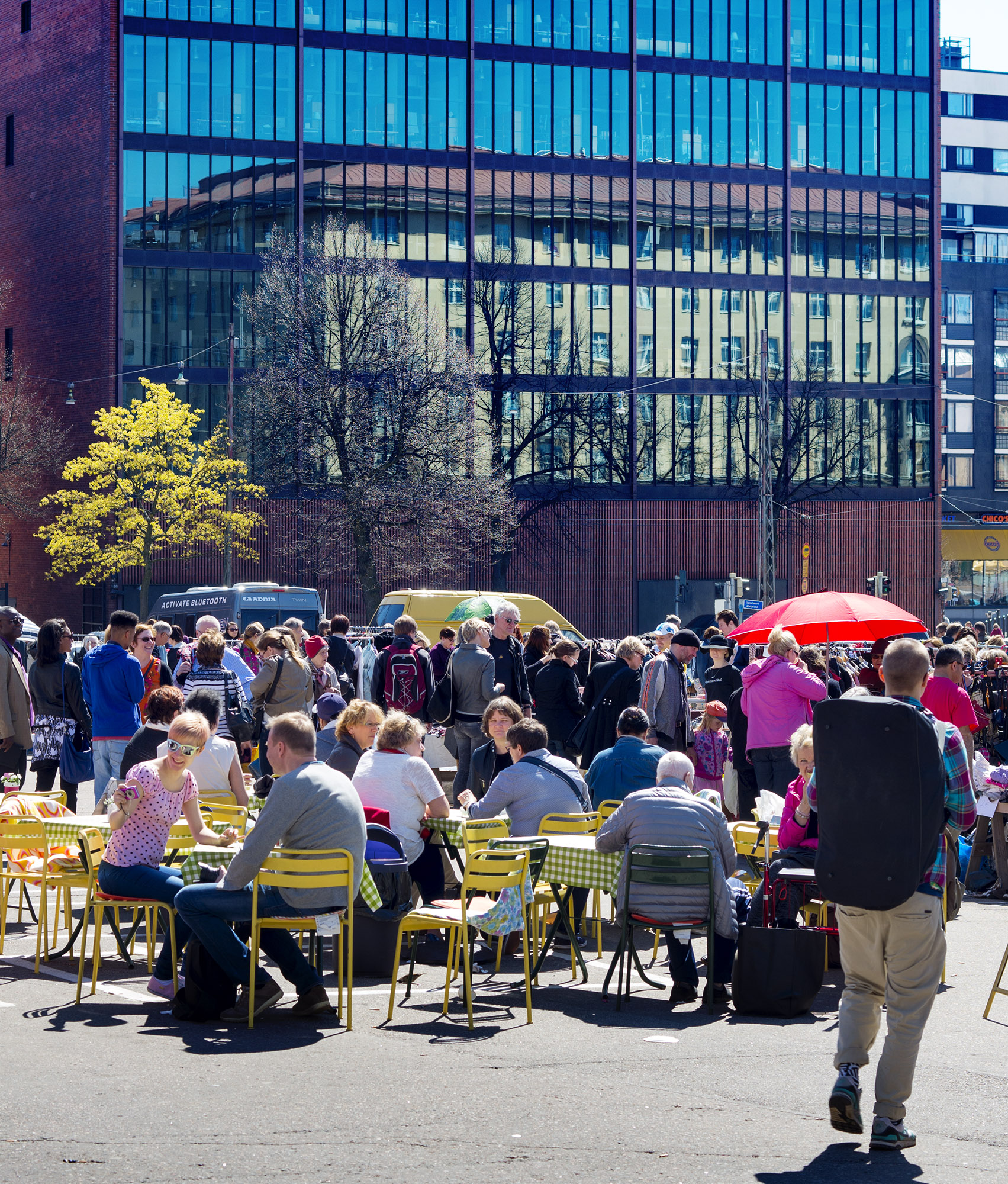 Hietalahti market square, Helsinki, Finland. Photo by Samuli Siltanen